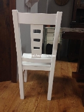 Silla blanca moderna